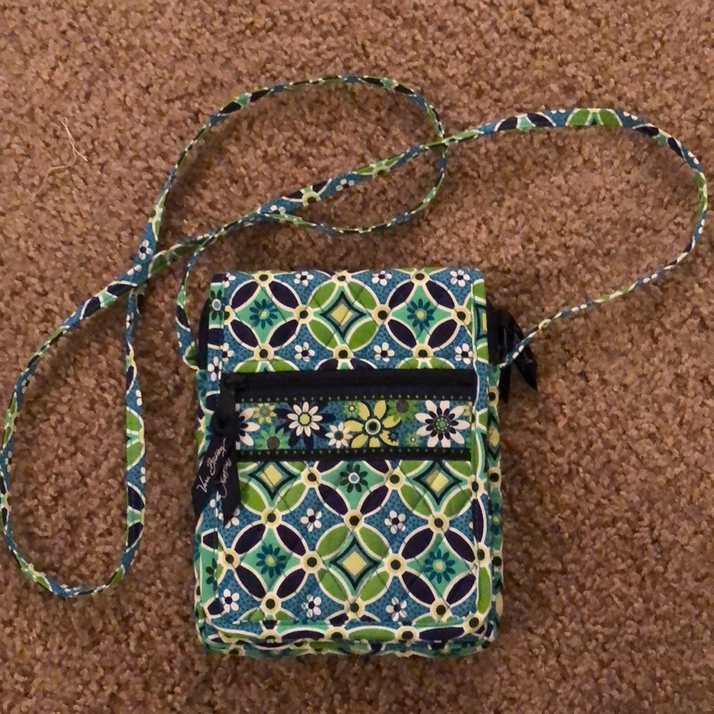 Vera Bradley purse barely used